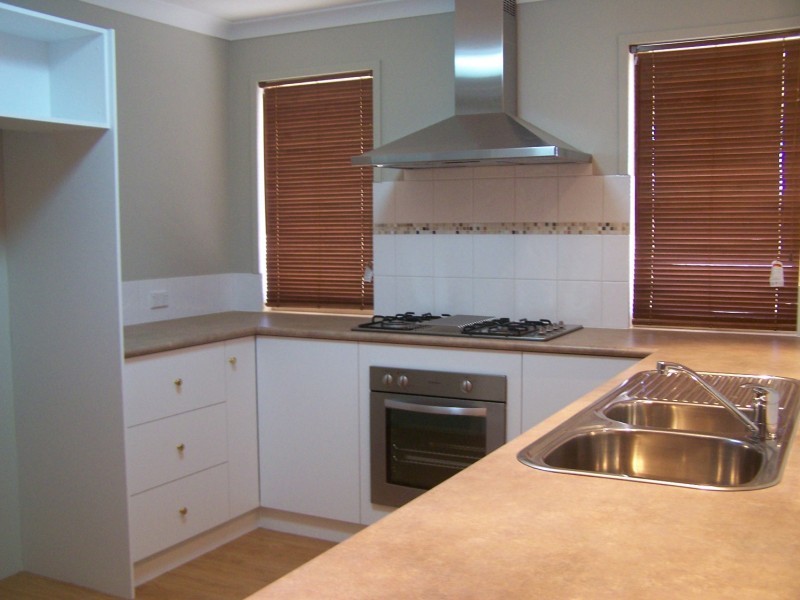 40 Mark Way, Wandina WA 6530