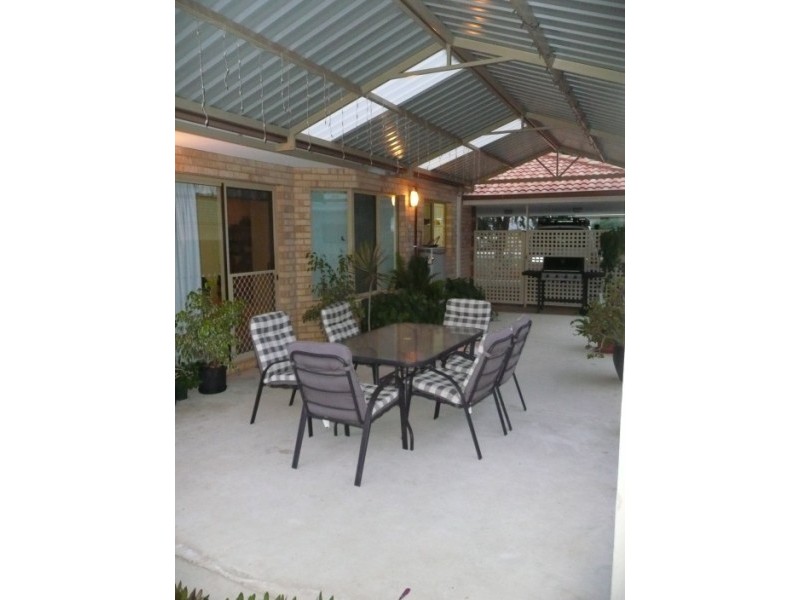 22 Hillview Drive, Drummond Cove WA 6532