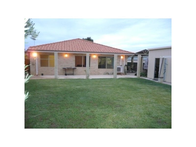 22 Hillview Drive, Drummond Cove WA 6532