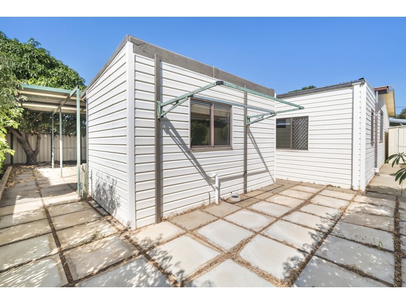 1/265 Second ST, Wonthella WA 6530