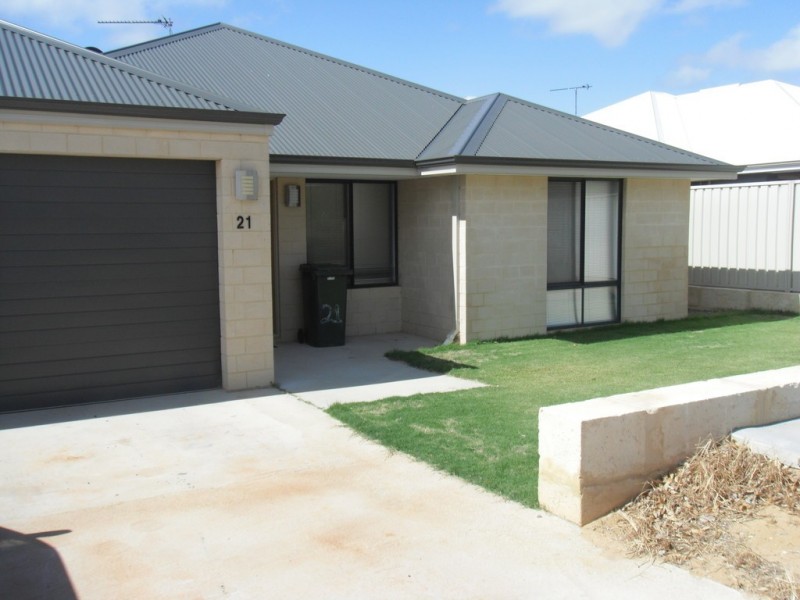 21 Crowther Street, Beachlands WA 6530