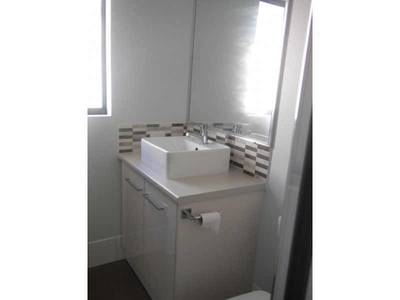 21 Crowther Street, Beachlands WA 6530