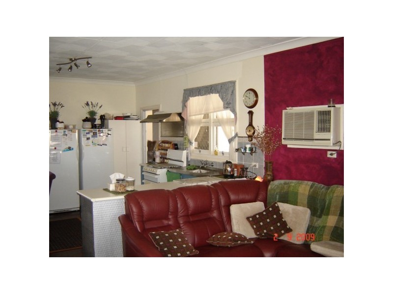 257 First Street, Wonthella WA 6530