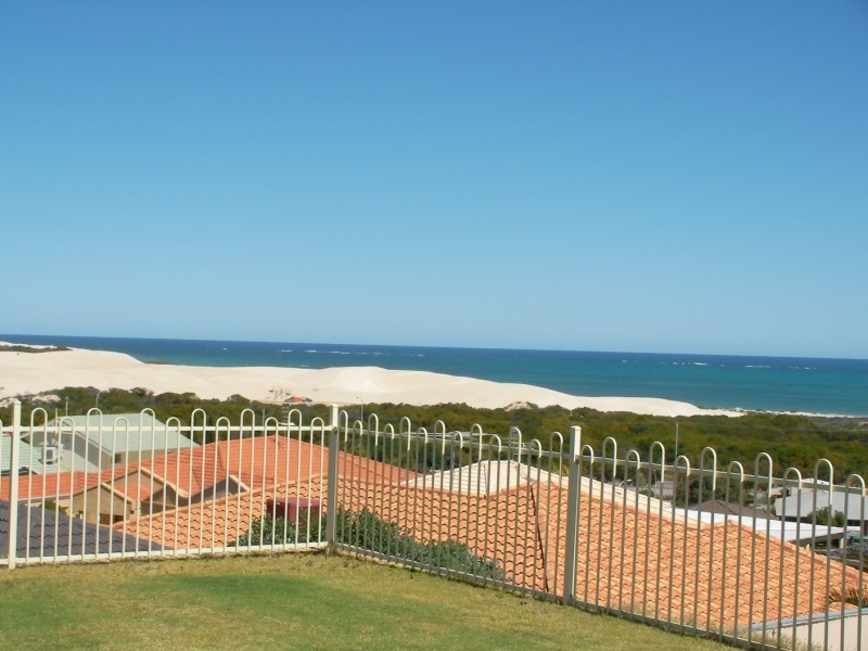 42 Bellimos Drive, Wandina WA 6530