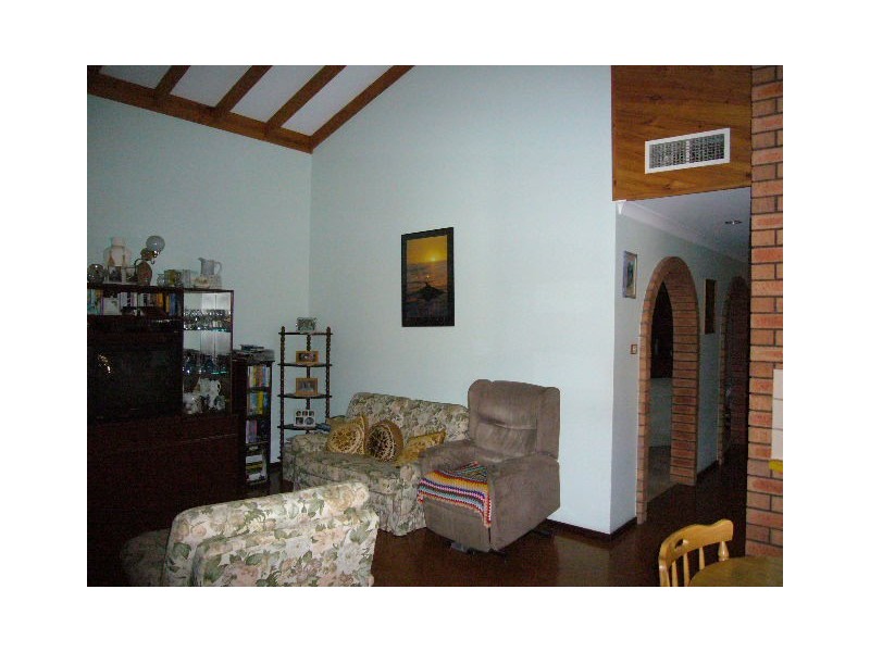 9 Glendinning Road, Tarcoola Beach WA 6530