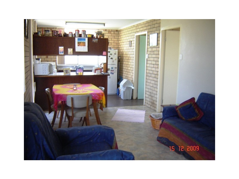 11A and 11B Central Road, Wonthella WA 6530