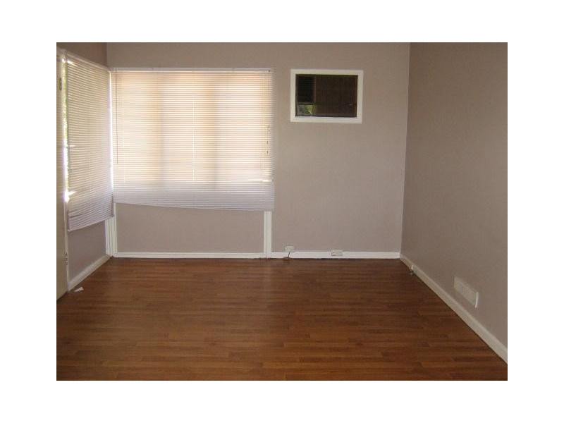 9 Houtman Street, Wonthella WA 6530