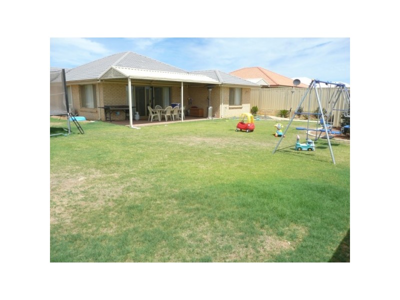 36 Derna Parade, Wandina WA 6530