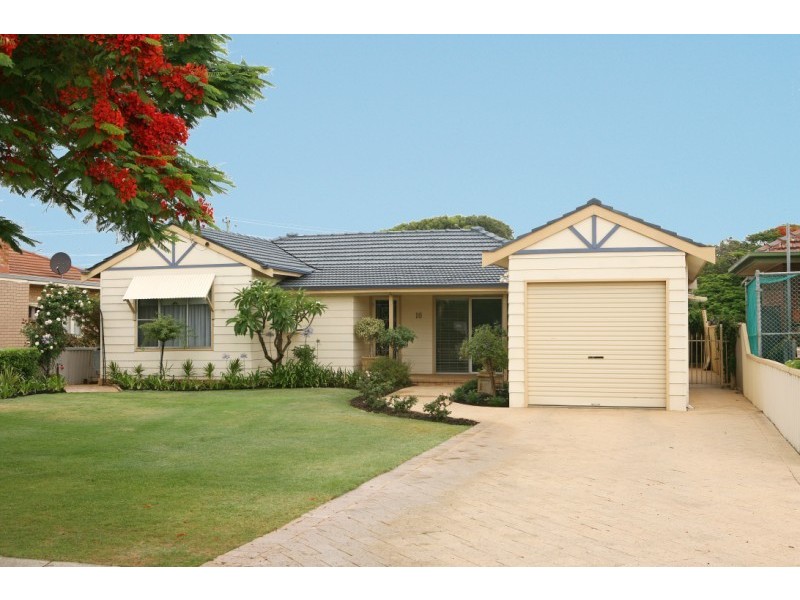 16 Askew Road  GERALDTON, Geraldton WA 6530