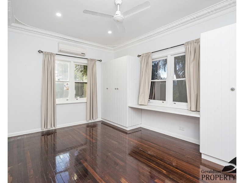 10 Fuller Street, Bluff Point WA 6530