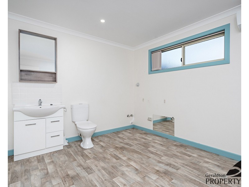 10 Fuller Street, Bluff Point WA 6530
