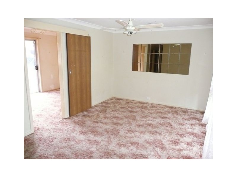 16 Broadfield Close, Utakarra WA 6530