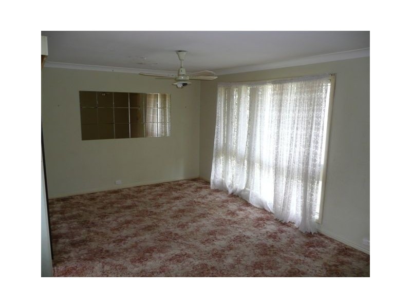 16 Broadfield Close, Utakarra WA 6530