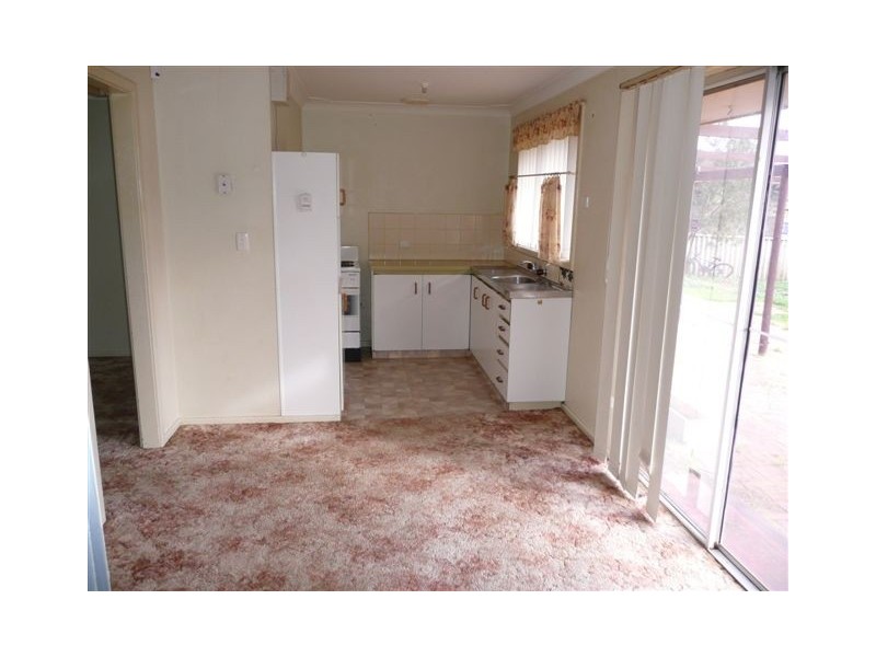 16 Broadfield Close, Utakarra WA 6530