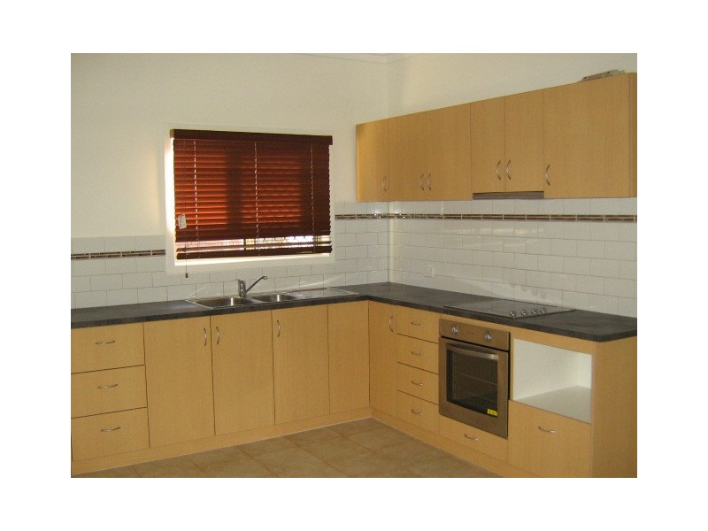 2/8 Broadhead Avenue TARCOOLA BEACH, Geraldton WA 6530