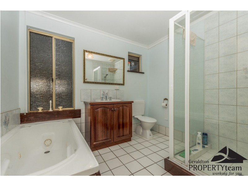 24 Seahaven View, Drummond Cove WA 6532