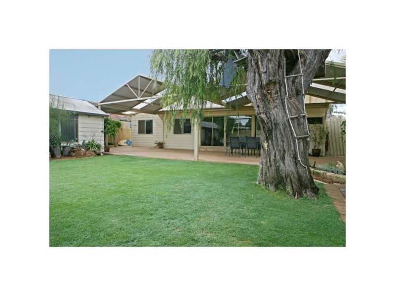 16 Askew Road, GERALDTON, Geraldton WA 6530