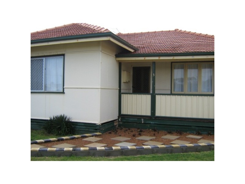 3 Bradley Street, BEACHLANDS, Geraldton WA 6530