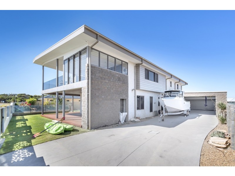 19 Surfside Terrace, Glenfield WA 6532