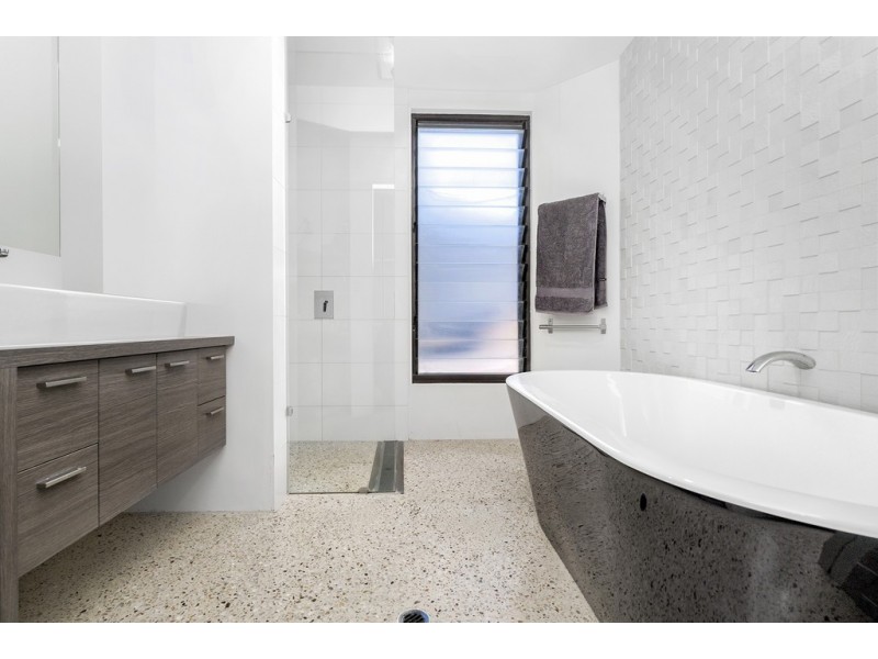 19 Surfside Terrace, Glenfield WA 6532