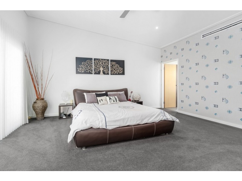 19 Surfside Terrace, Glenfield WA 6532