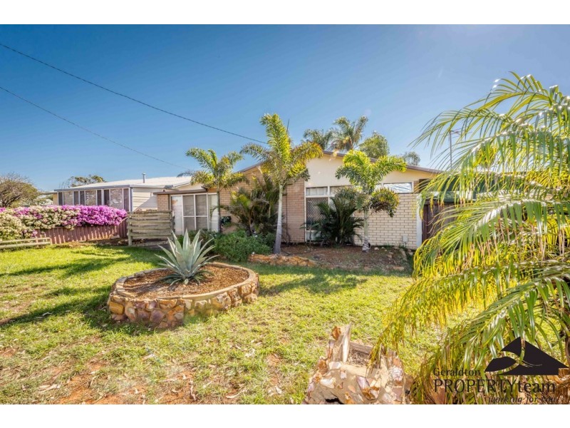 215 First Street, Wonthella WA 6530