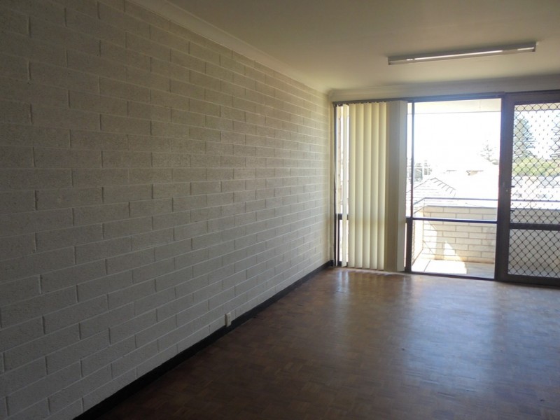 9/139 Augustus Street, Geraldton WA 6530