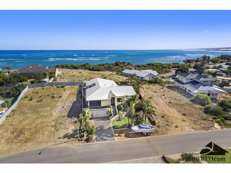 5 Bluewater Close, Drummond Cove WA 6532