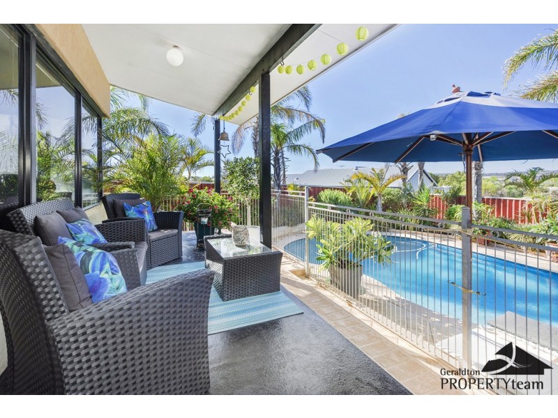 5 Bluewater Close, Drummond Cove WA 6532