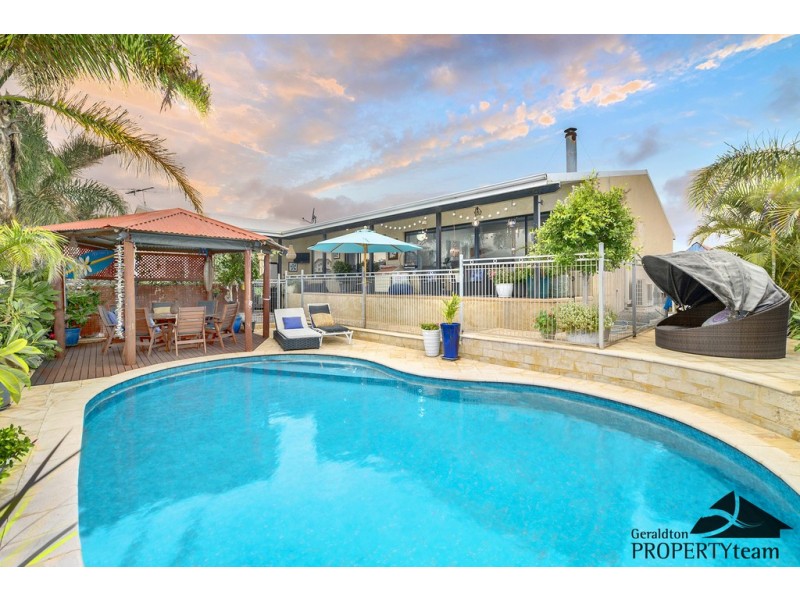 5 Bluewater Close, Drummond Cove WA 6532