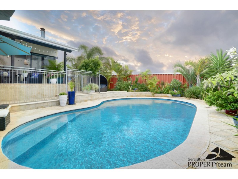 5 Bluewater Close, Drummond Cove WA 6532