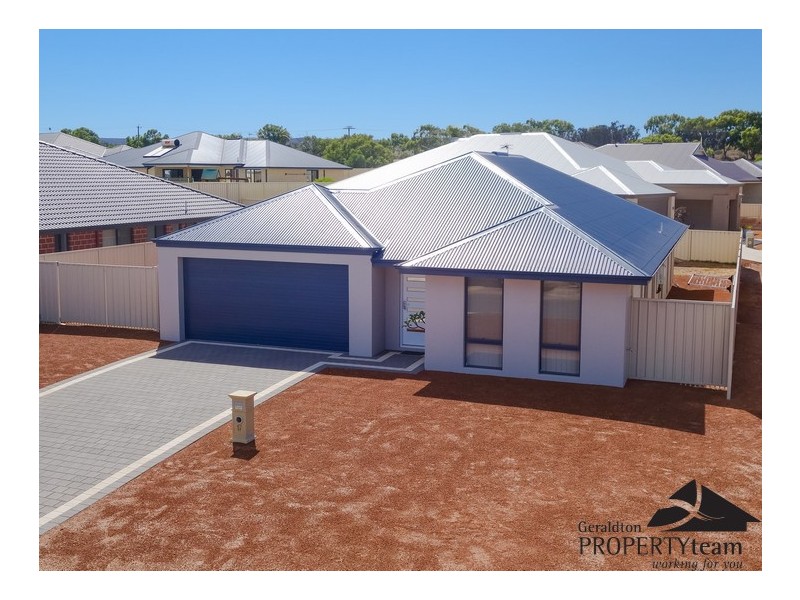 17 Windward Way, Drummond Cove WA 6532