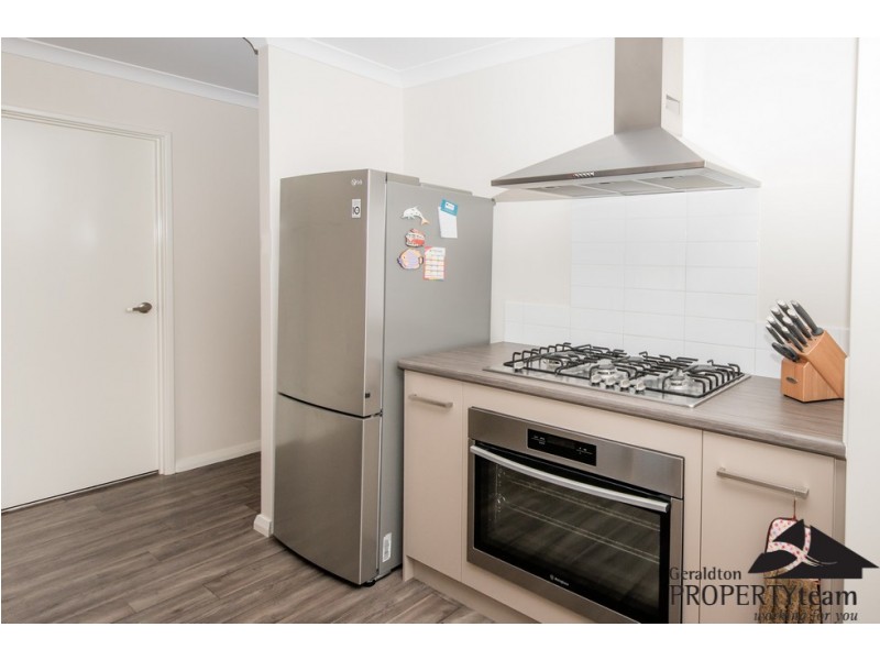 17 Windward Way, Drummond Cove WA 6532