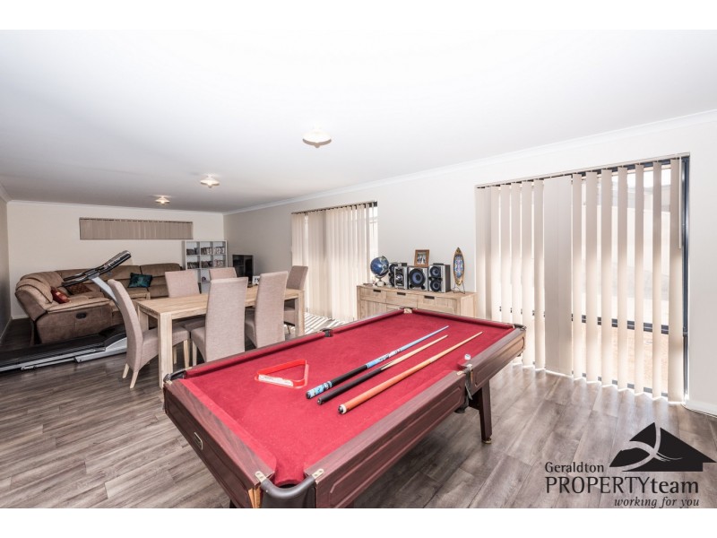 17 Windward Way, Drummond Cove WA 6532