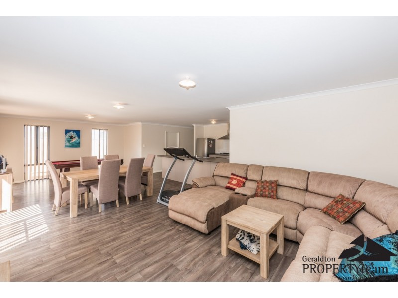 17 Windward Way, Drummond Cove WA 6532