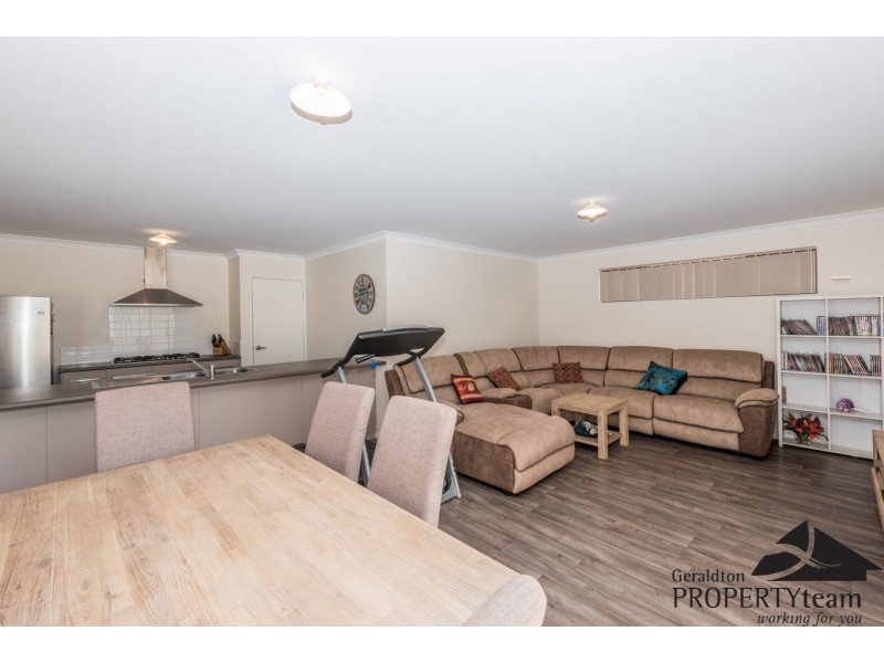 17 Windward Way, Drummond Cove WA 6532