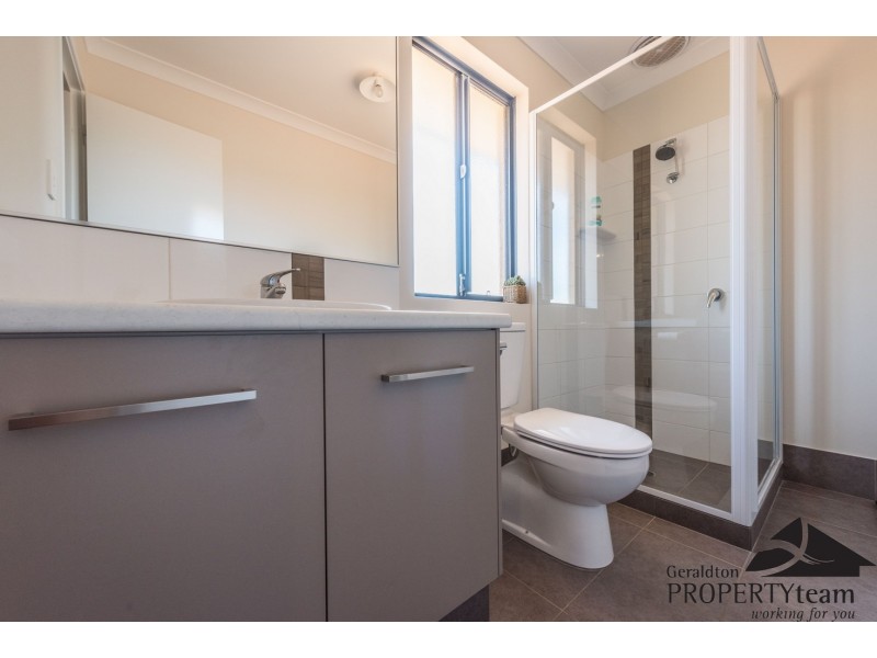 17 Windward Way, Drummond Cove WA 6532