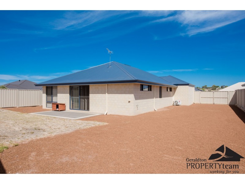 17 Windward Way, Drummond Cove WA 6532