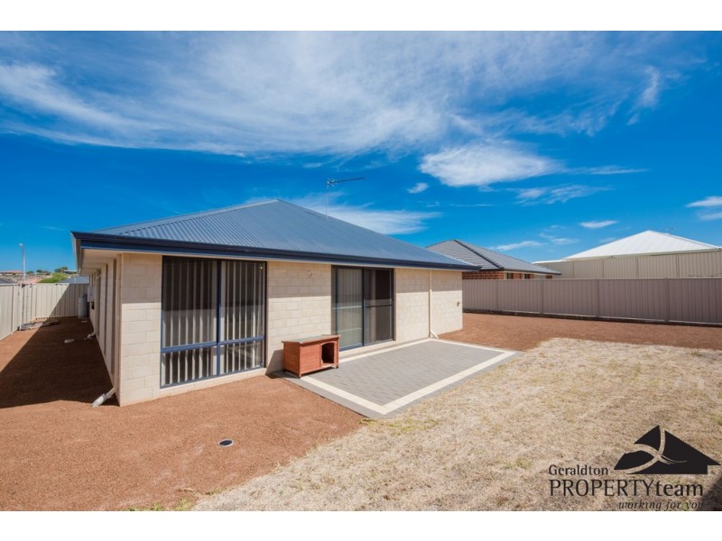 17 Windward Way, Drummond Cove WA 6532
