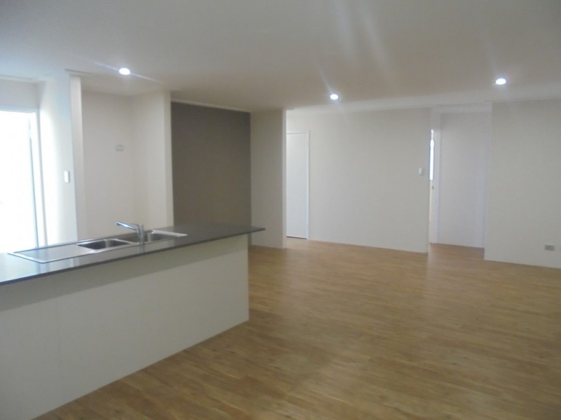 24 Swell Terrace, Glenfield WA 6532