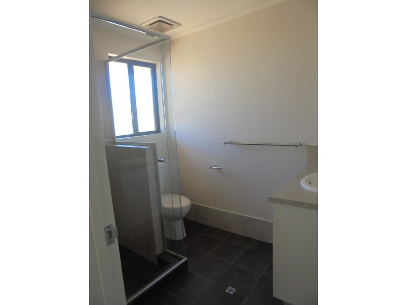 24 Swell Terrace, Glenfield WA 6532