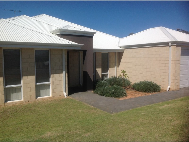 14 Peak Street, Drummond Cove WA 6532