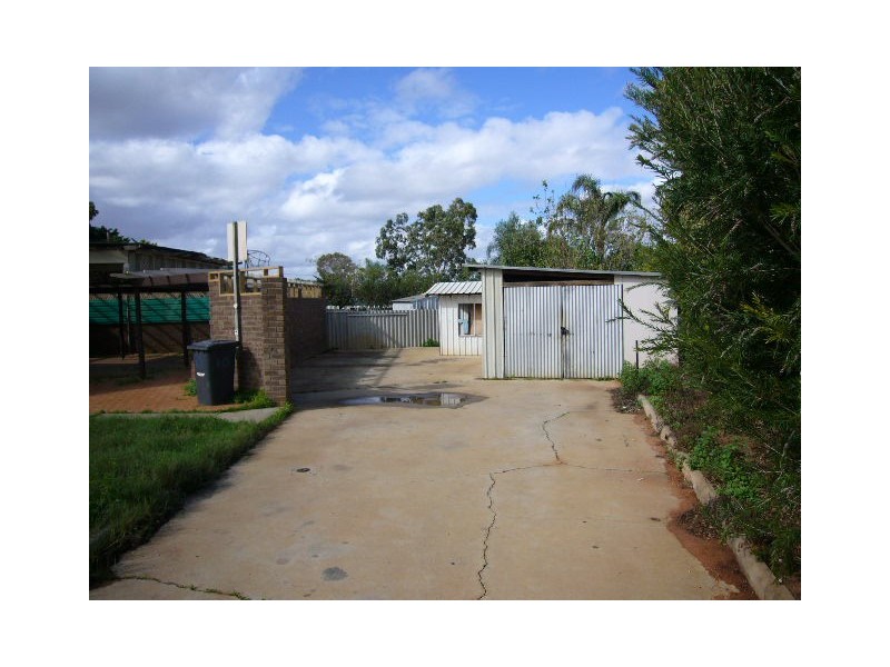 10  Devenish Street, Utakarra WA 6530