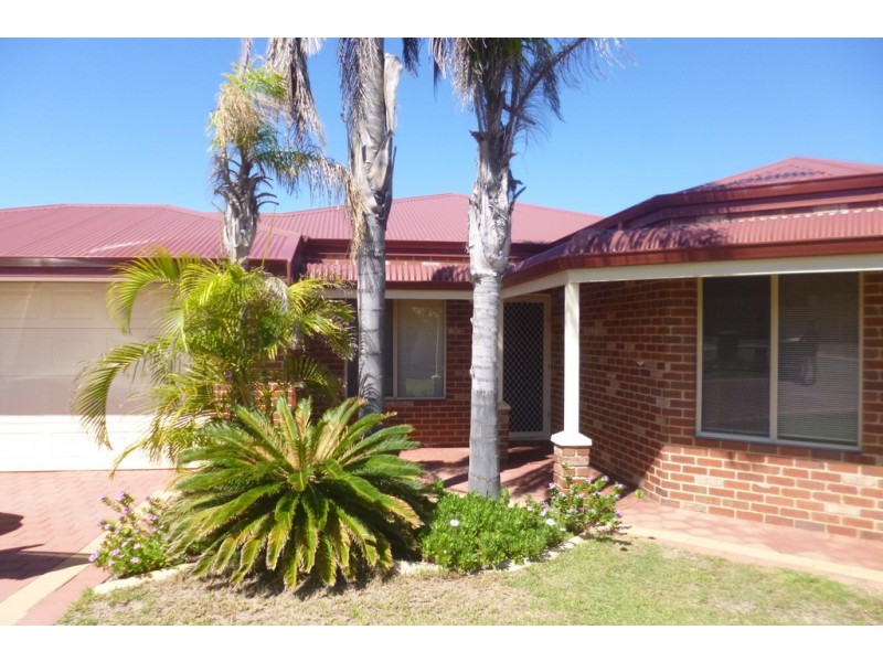 20 Dante Tarn, Wandina WA 6530