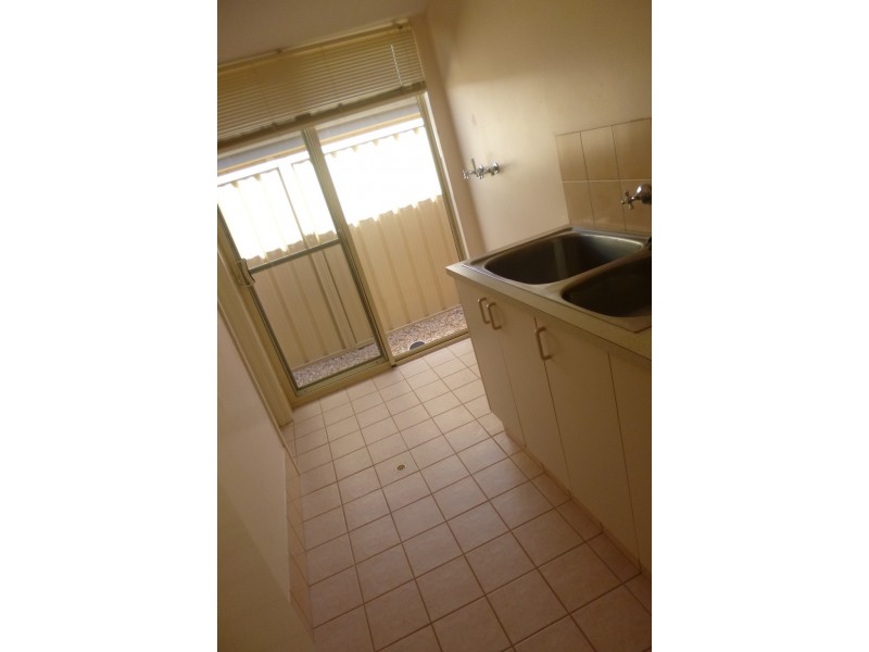 20 Dante Tarn, Wandina WA 6530