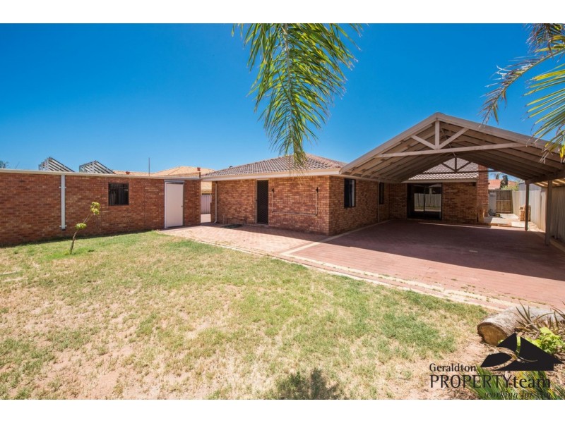 6 Moffatt Place, Tarcoola Beach WA 6530
