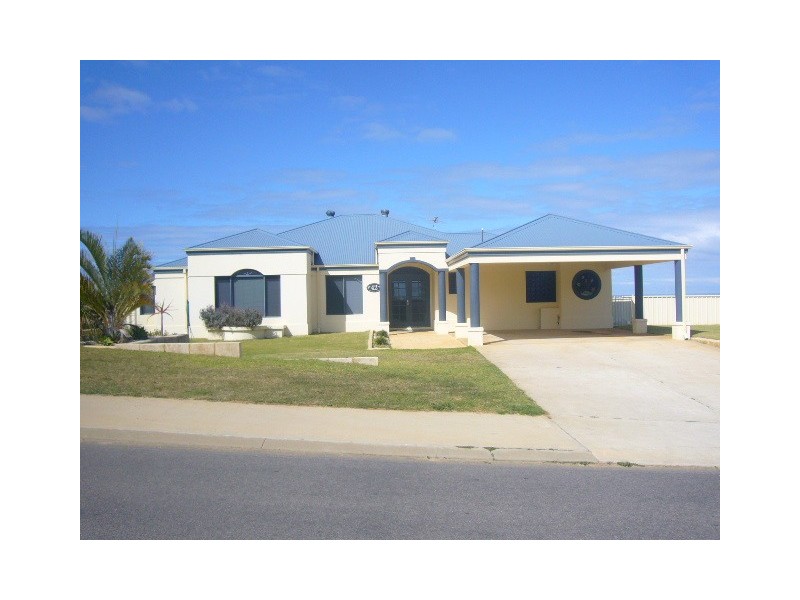 42  Bellimos Drive OCEAN RIDGE, Geraldton WA 6530