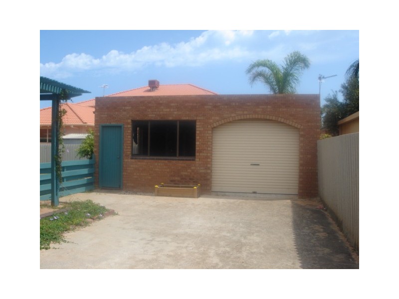 17 Lazarus Street, Tarcoola Beach WA 6530