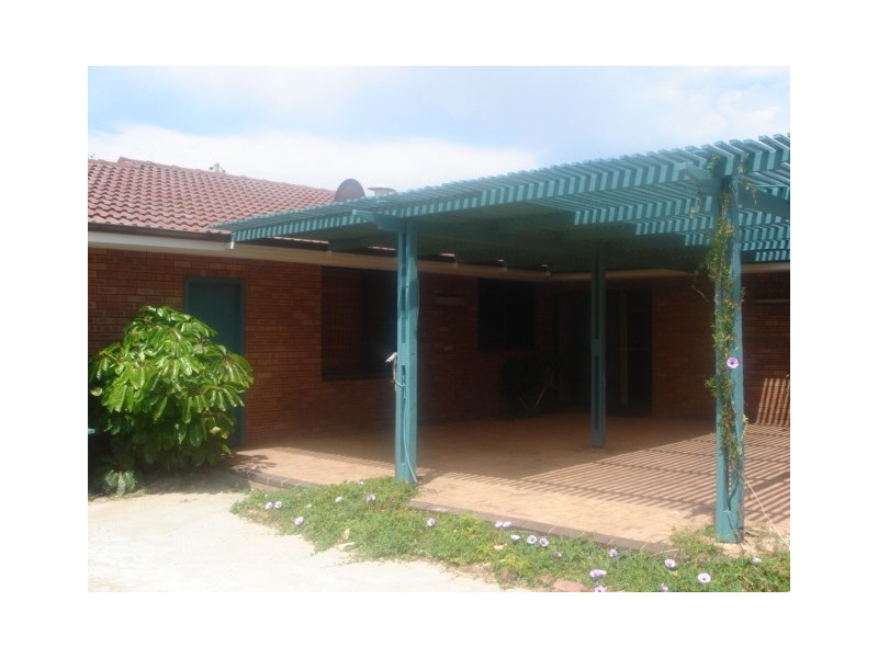 17 Lazarus Street, Tarcoola Beach WA 6530