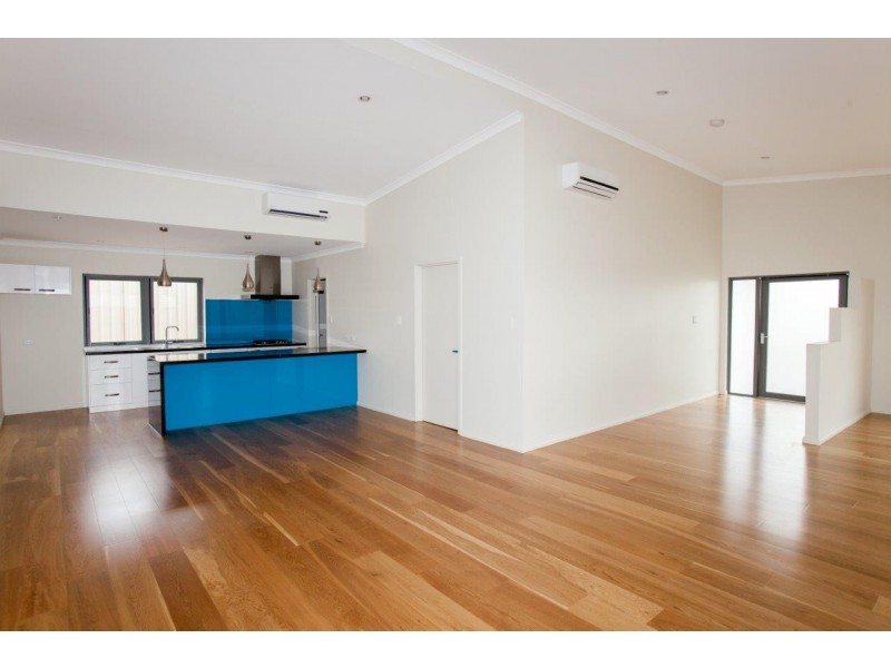 7 Lapwing Way, Wandina WA 6530